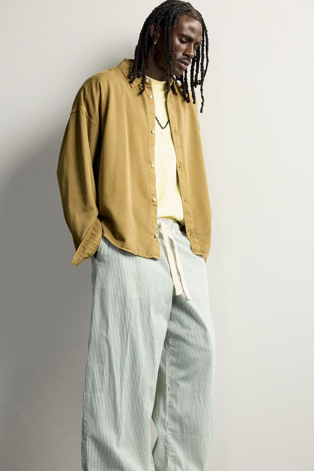 ZARA БРЮКИ BAGGY FIT В ПОЛОСКУ, ЗЕЛЕНЫЙ