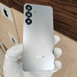 Крышка для Samsung S25 Plus (заднее стекло) "Премиум качество" цвет: Светло-Зелёный / Мятный