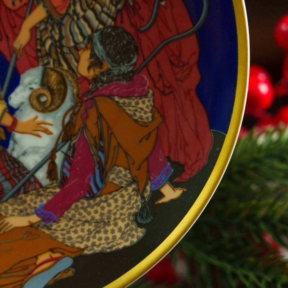 Коллекционная декоративная тарелка «THE GLORY OF CHRISTMAS» («Слава Рождества»)