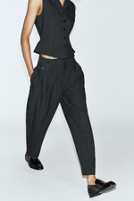БРЮКИ В ТОНКУЮ ПОЛОСКУ — ZARA