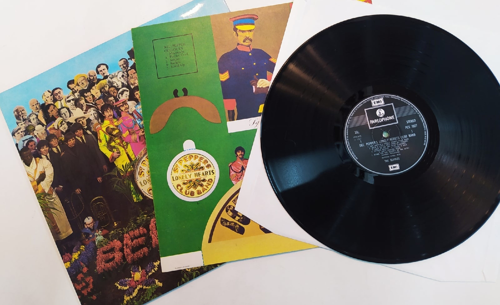 The Beatles Sgt. Pepper's Lonely Hearts Club Band UK