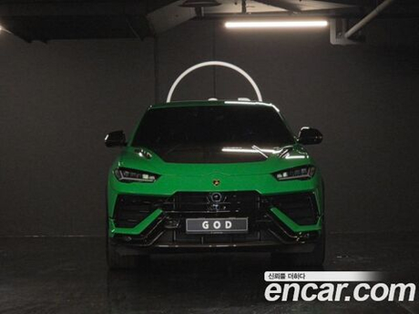 Lamborghini Urus 4.0 V8 — 2024