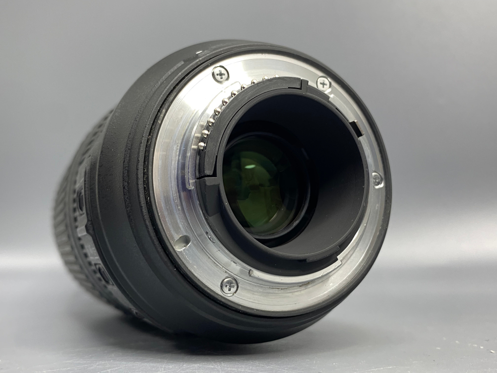 Nikon 70-300mm (VR Не рабочий с царапинами)