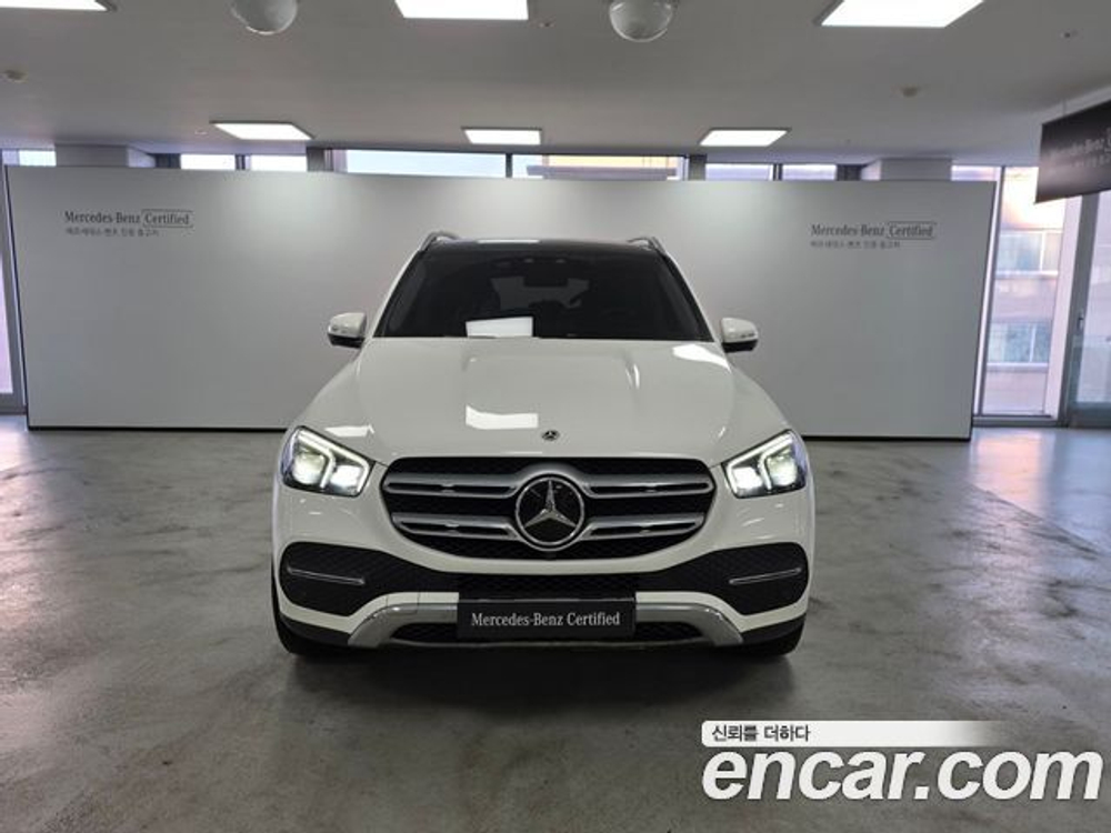 Mercedes-Benz GLE-Class GLE300d 4MATIC — 2023