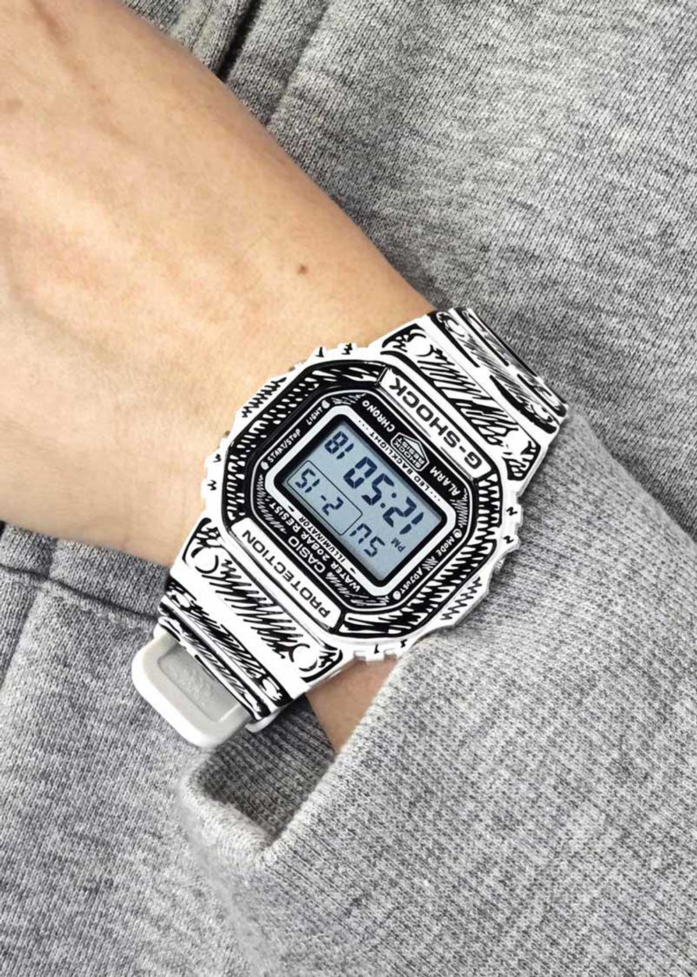 Мужские наручные часы Casio G-Shock DW-5600JV-7