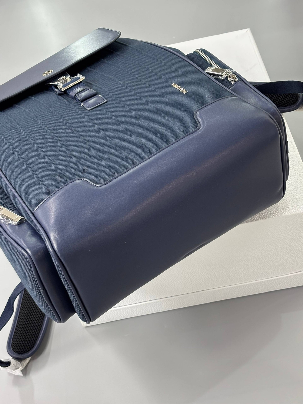 Рюкзак Rimowa Flap Large