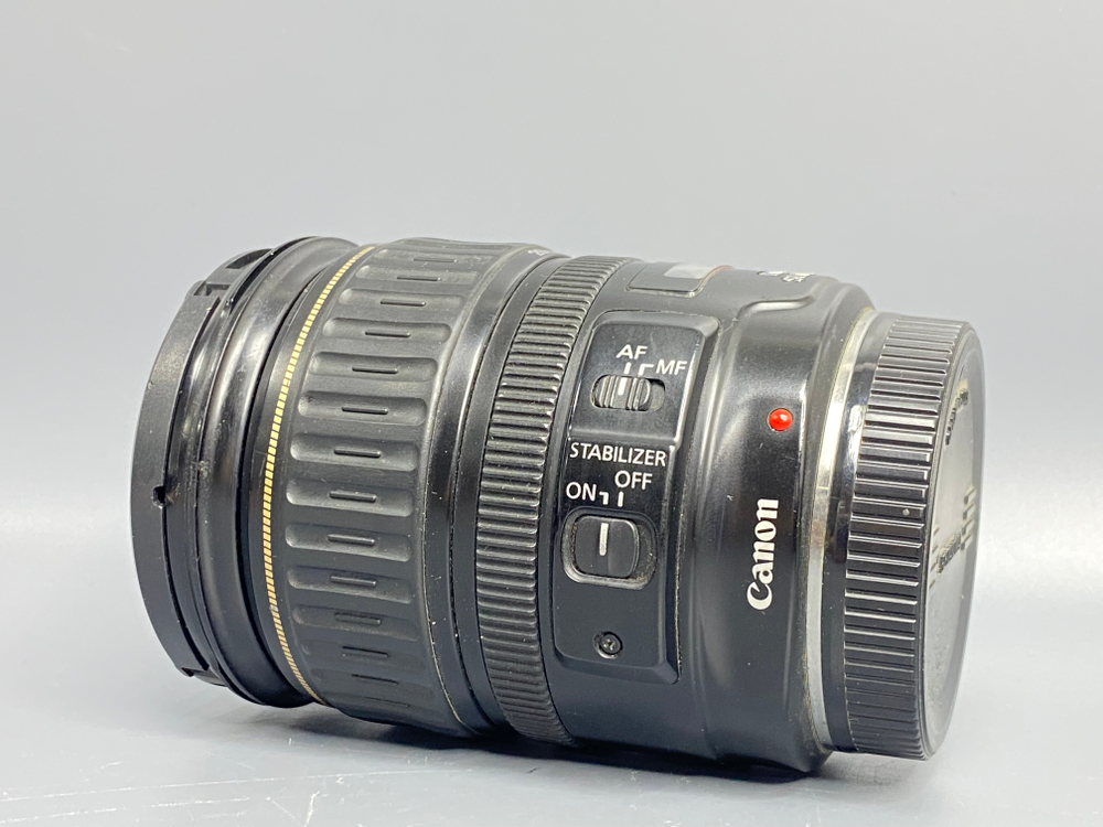 Canon 28-135mm IS внутри пыль