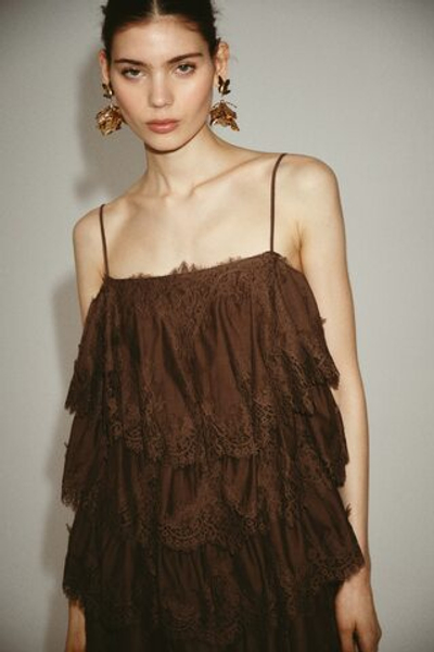 Ярусное платье с кружевной лентой - H&M