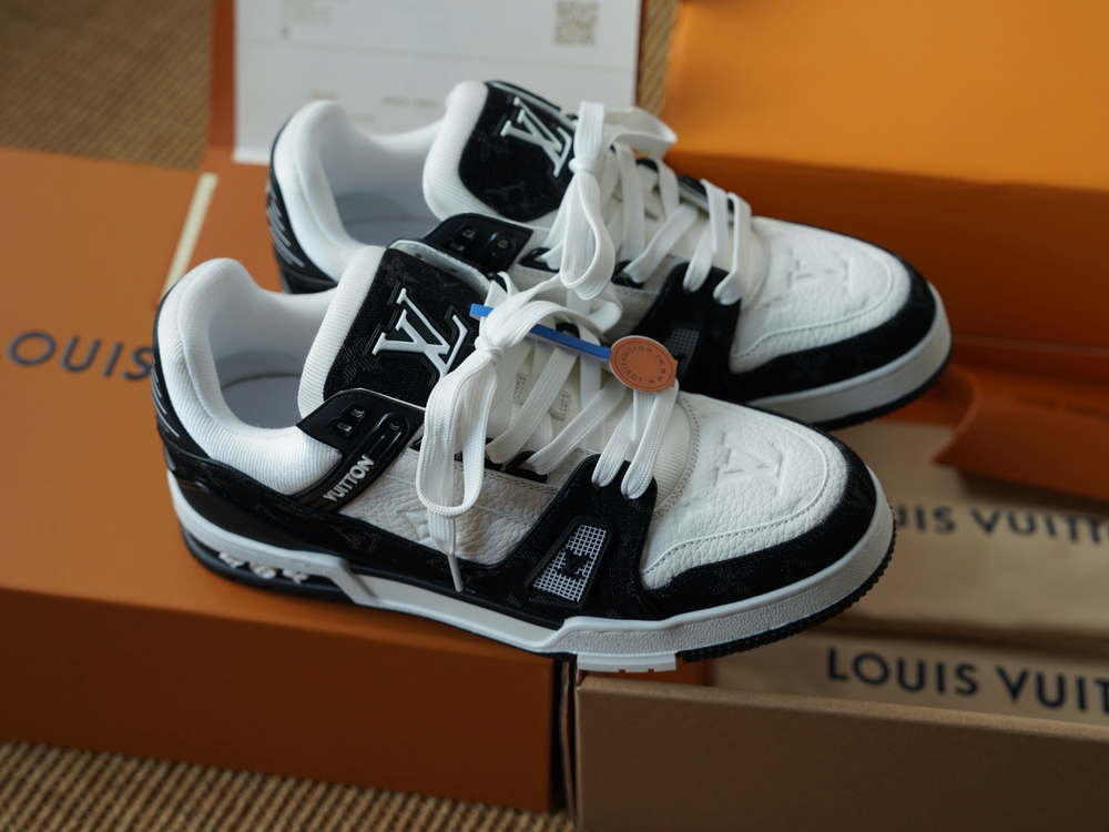 Кроссовки LV Trainer