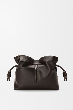 Loewe Сумка-клатч среднего размера Panta Flamenco из блестящей телячьей кожи, темно-коричневый
