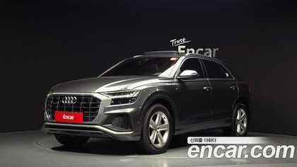 Audi Q8 45 TDI Quattro Premium — 2021