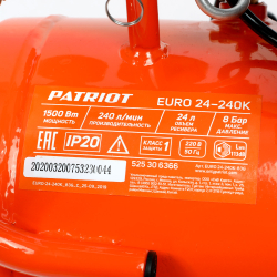 Компрессор Patriot поршневой масляный EURO 24-240K, 240 л/мин, 8 бар, 1500 Вт, 24 л, быстросъемный 1/4" + "елочка", набор пневмоинструмента KIT 5В