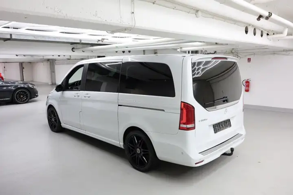 Mercedes-Benz V 300 AVANTGARDE EDITION AMG lang Panorama Luft