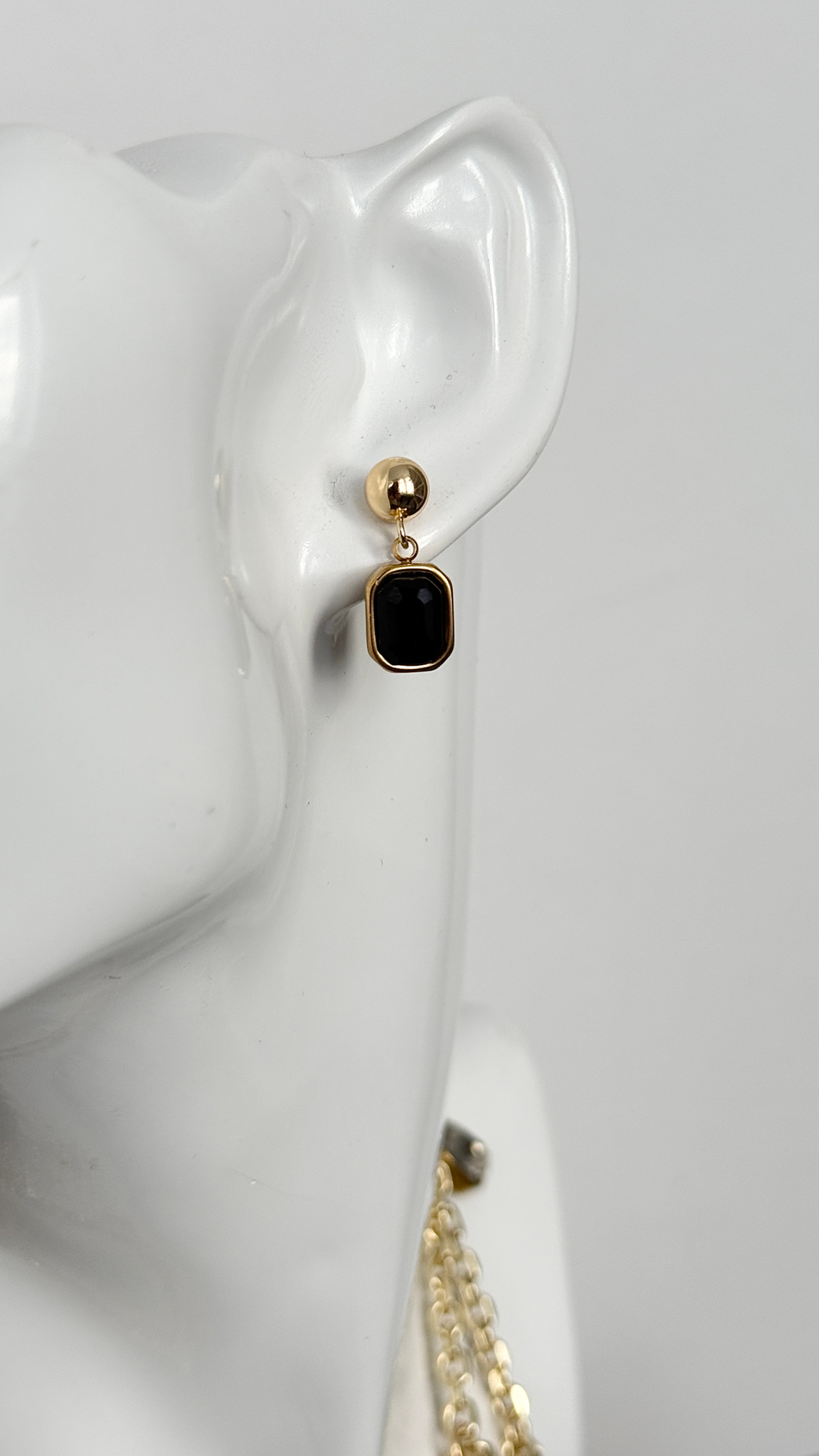 Серьги "Ариа" с черным кристаллом, оттенок золото