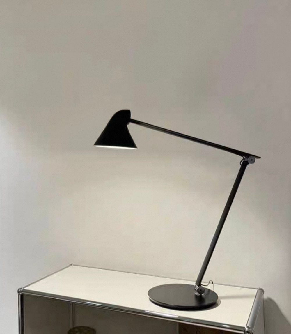 Table design lamp NJP by Nendo (Louis Poulsen)