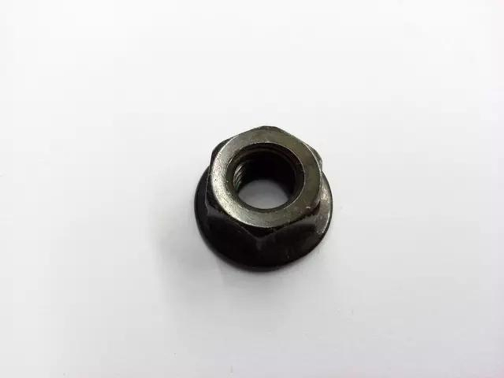 Гайка M8x1.5 VW Audi, Seat, Skoda (продается по 2 шт)