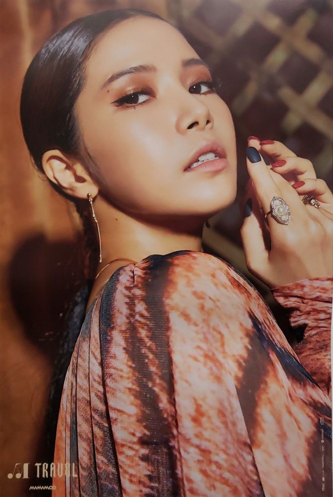 Официальный постер MAMAMOO - TRAVEL (Solar) Официальный постер MAMAMOO - TRAVEL (Solar)