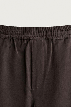 ZARA БРЮКИ BALLOON FIT С БОКОВЫМИ ЗАЩИПАМИ, КОРИЧНЕВЫЙ