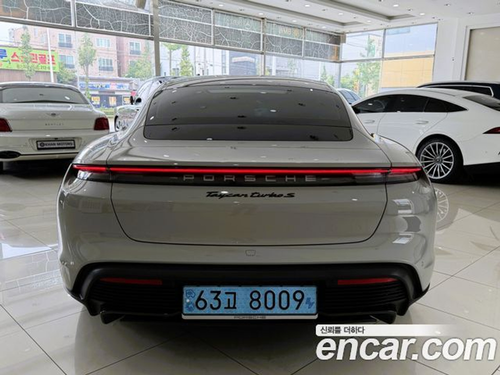 Porsche Taycan Turbo S — 2022