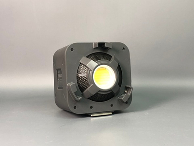 YongNuo YNLUX100