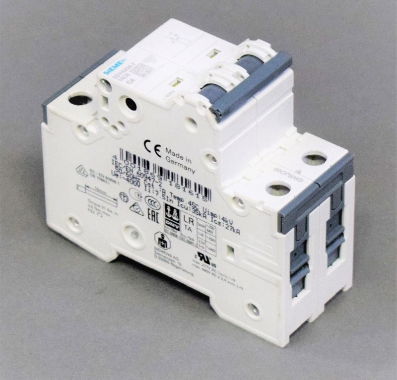 SIEMENS 5SY4204-7