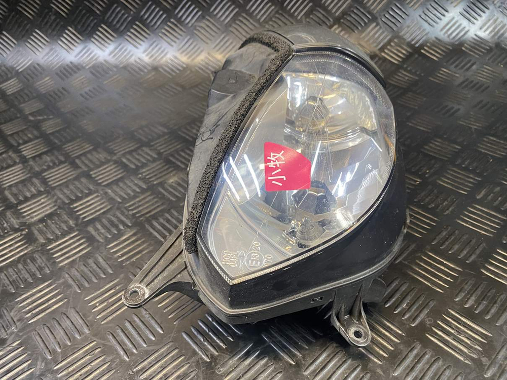 Фара Yamaha TDM900 RN08 2002