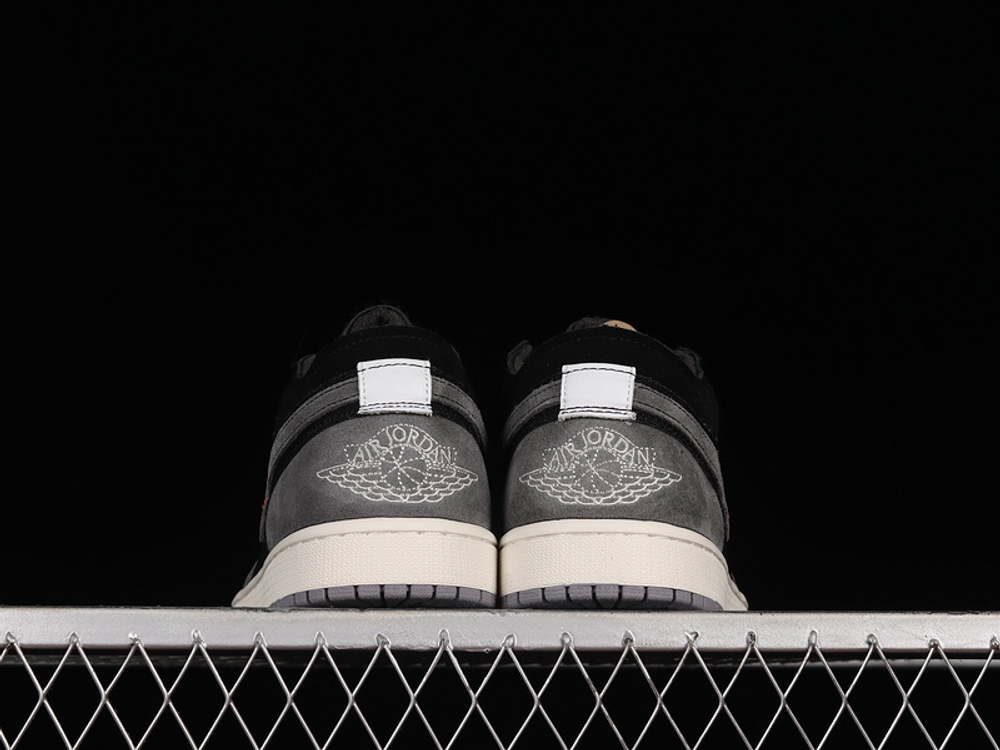 Jordan 1 Low Craft Inside Out Black