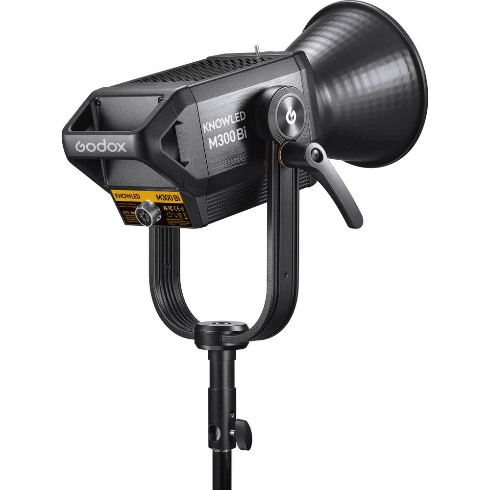 Светодиодный осветитель Godox Knowled M300Bi