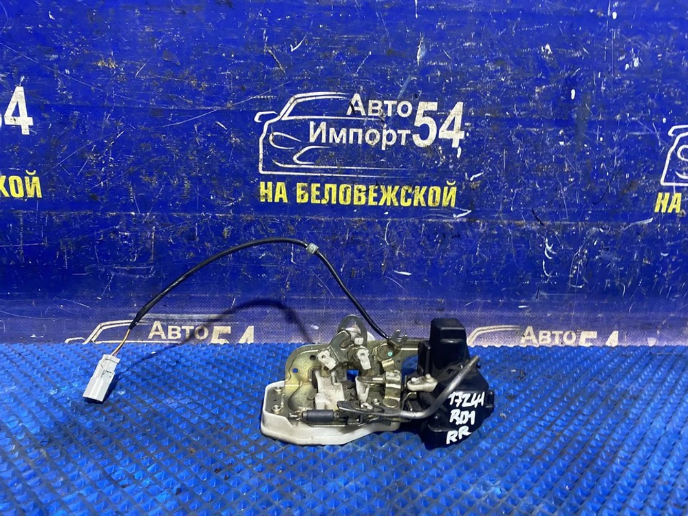 Замок двери задней правой Honda CR-V 1995-2001
