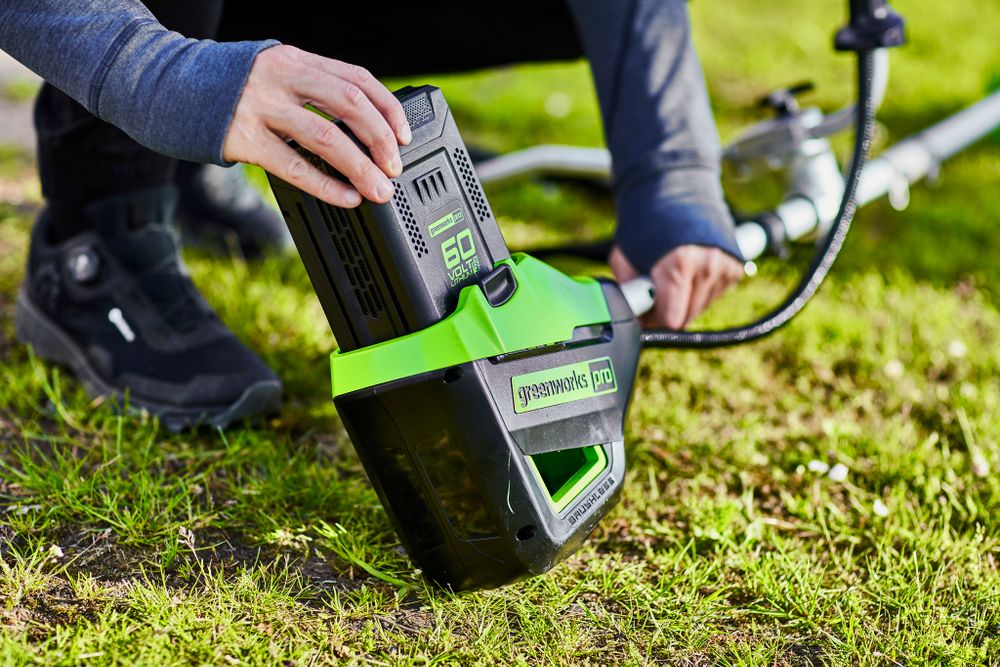 Аккумуляторный триммер Greenworks GD60BCBК4, 60v, 40 см, (2108407UB), с аккумулятором 4 А·ч и зарядным устройством