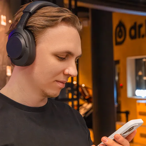 Final Audio UX5000