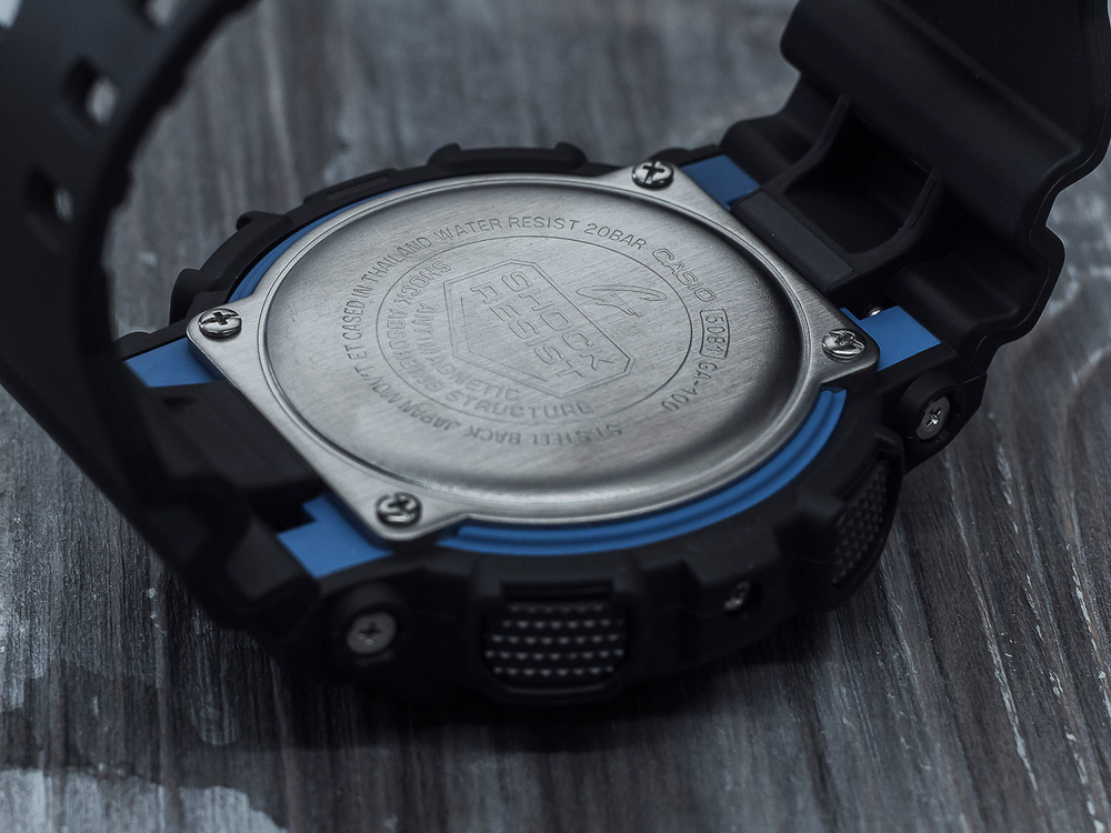 Японские наручные часы Casio G-SHOCK GA-100-1A2
