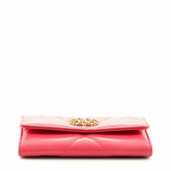Кошелек Chanel 19 с клапаном лососевый