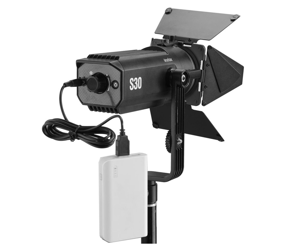 Осветитель Godox S30, светодиодный, фокусируемый, 30 Вт, 5600К