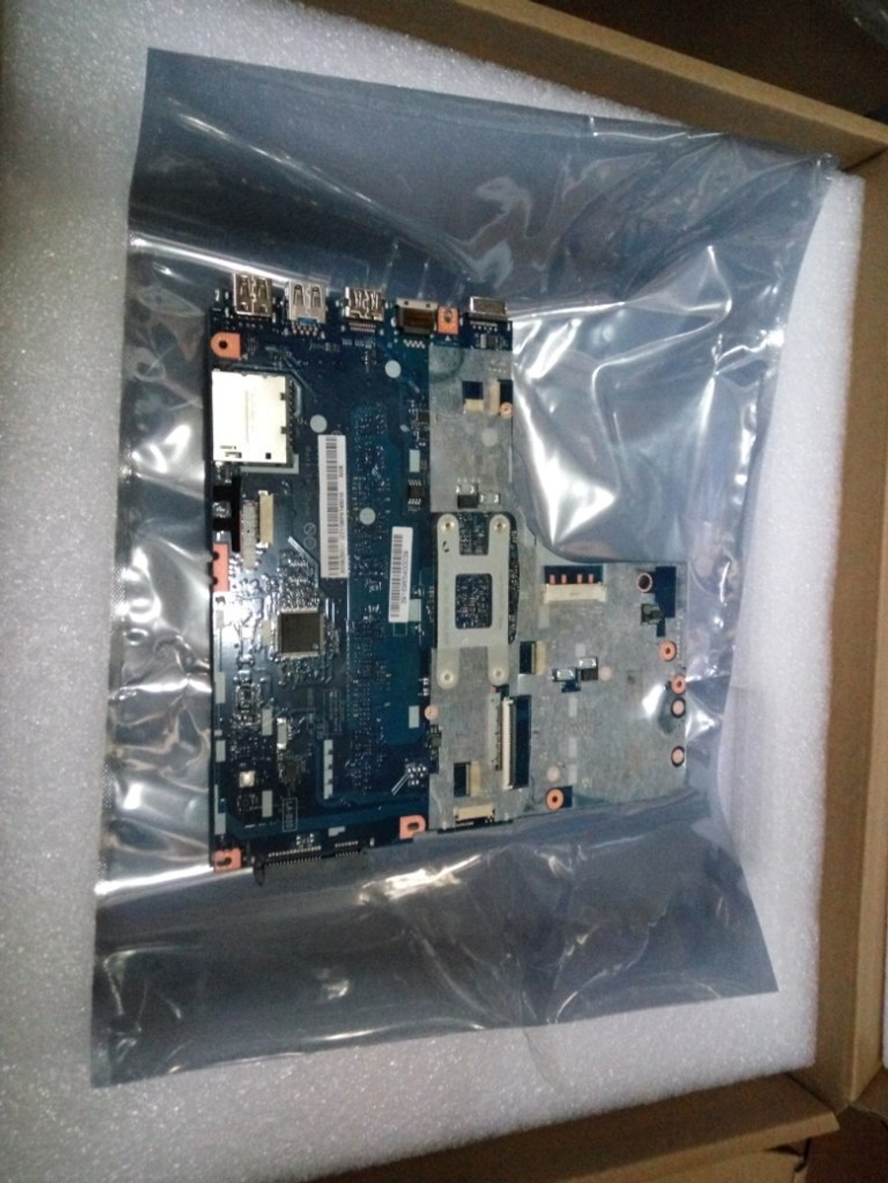 Материнская плата для ноутбука Lenovo B50-30 NOK N3540 1G FP 1000 (5B20G90127), оригинал