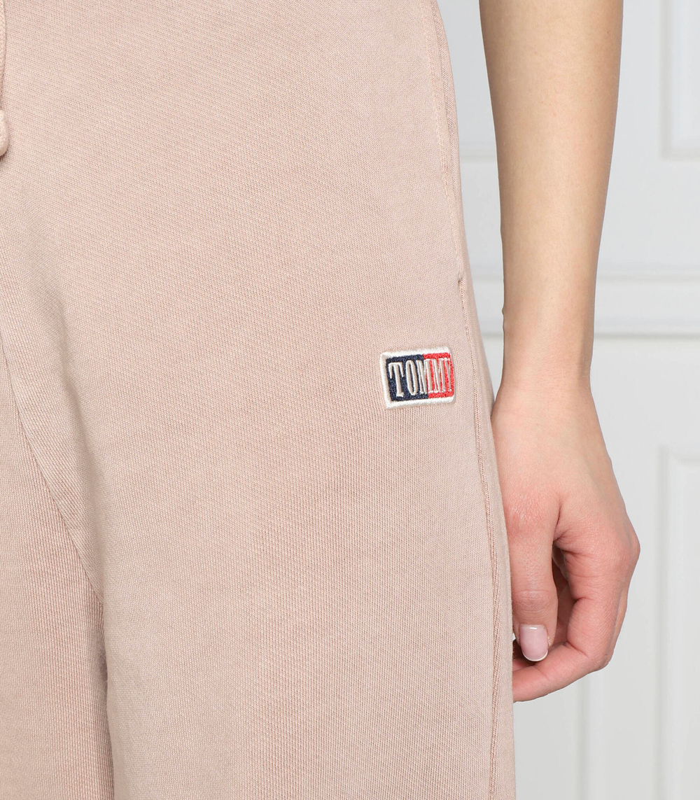 спортивные штаны timeless 1 washed Tommy Jeans - кремовый(DW0DW14995)