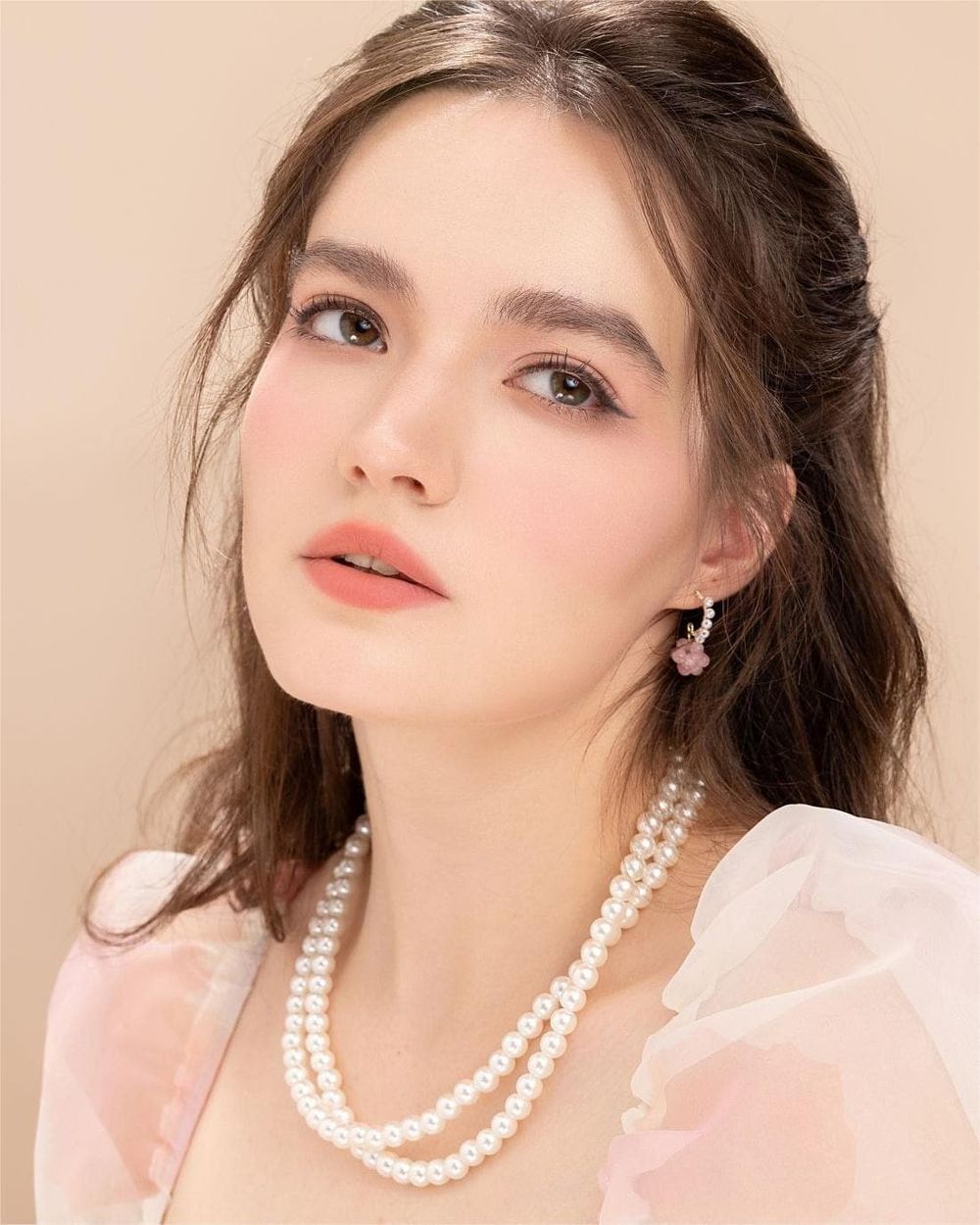 Румяна для лица Flower Knows Strawberry Rococo Series Embossed Blush - 01 ANGEL CHANSON