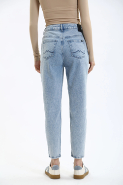 Джинсы женские MUSTANG Style Charlotte Tapered