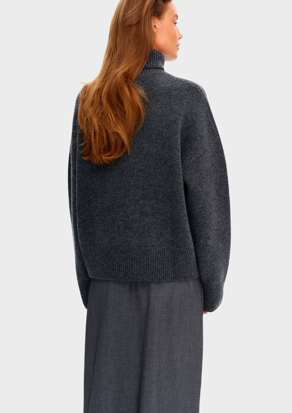 Свитер DAISYKNIT