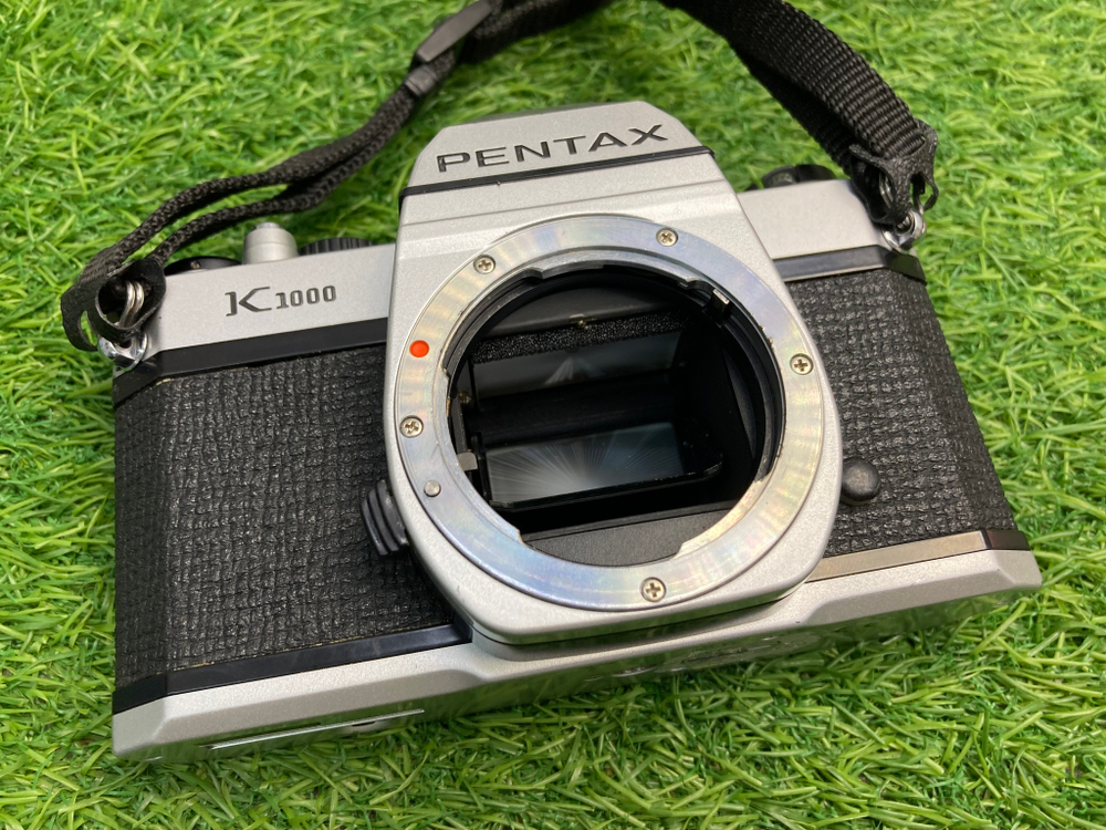 Pentax K1000 + MC Helios-44K-4
