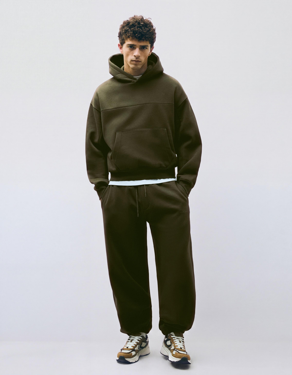 Мужские брюки-джоггеры - BERSHKA