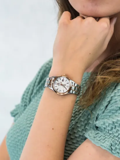Женские часы Orient FNR1Q002W0