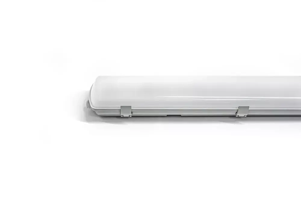 Светильник LED ДСП Айсберг 40W-5000Лм IP65 5000К опал с БАП 1ч 1262х128х80мм vs101-40-op-5k-li1h