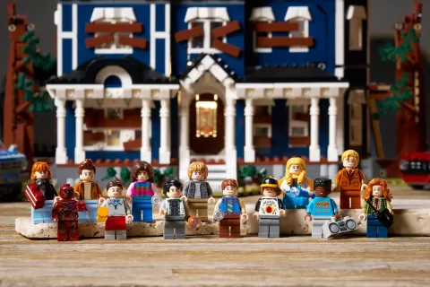 Конструктор LEGO Icons 11370 Stranger Things: The Creel House