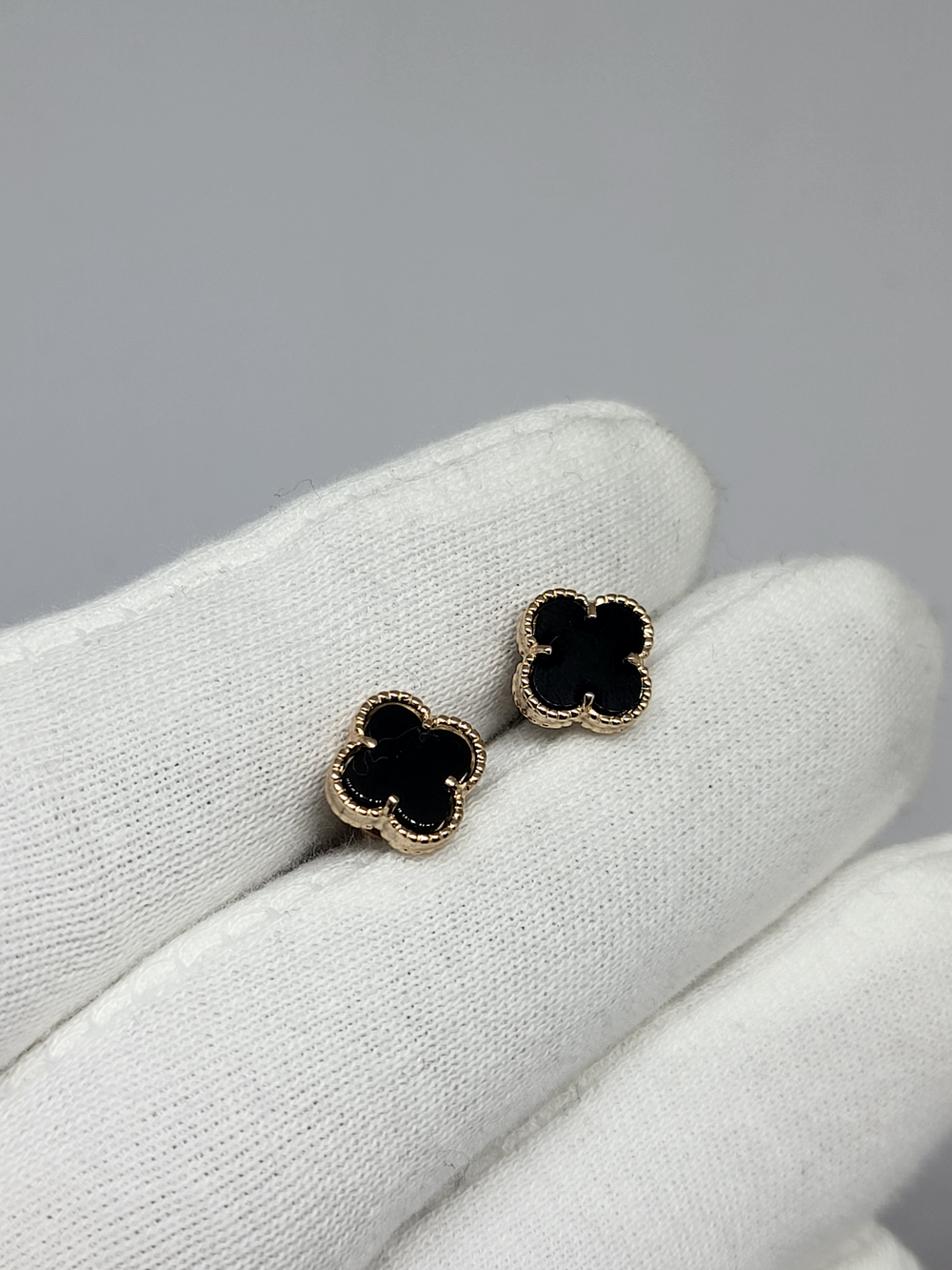 Van Cleef Alhambra
