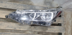 Фара левая галоген Toyota Corolla (E180) 16-19 Б/У Оригинал 8117002L50