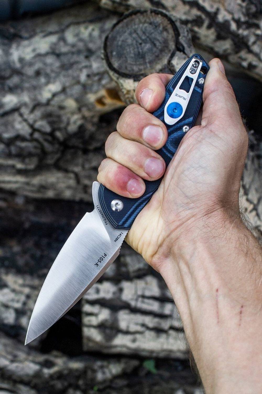 Нож Ruike Fang P105 черно-синий, P105-Q