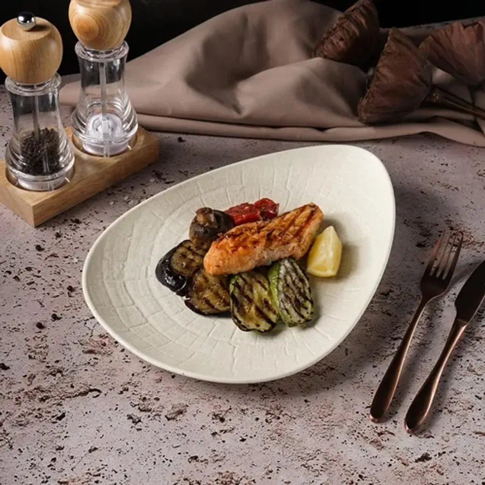 Блюдо овальное 31,5*23 см h3 см Elephant Ivory P.L. Proff Cuisine [1]