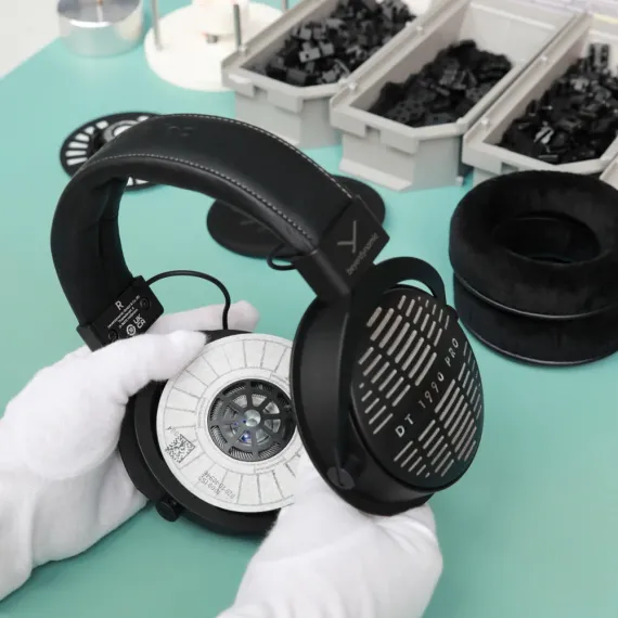 Beyerdynamic DT 1990 PRO