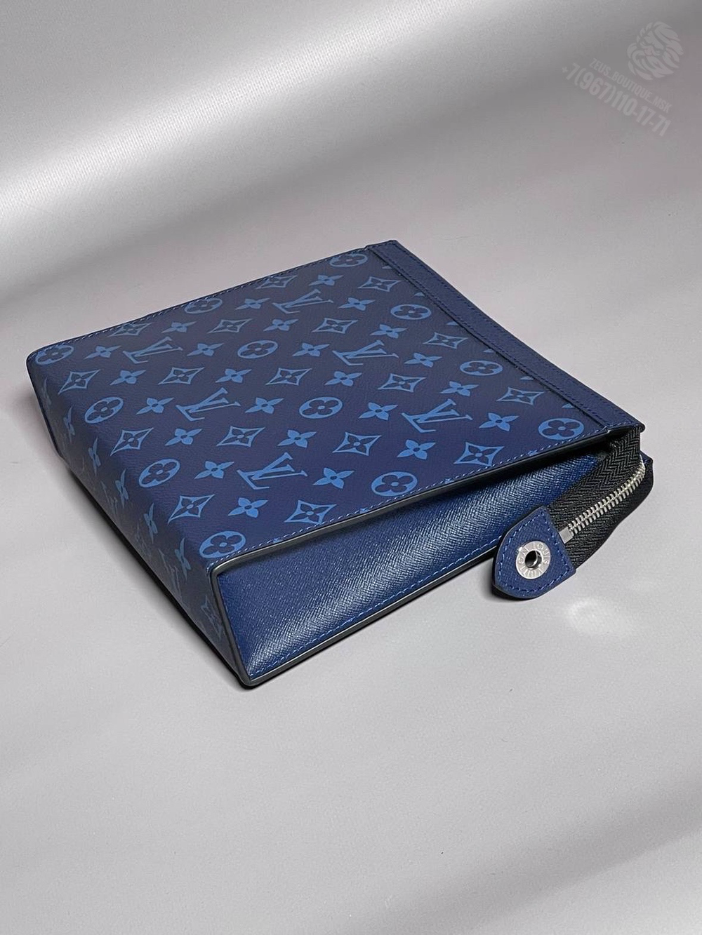 Клатч Louis Vuitton Voyage